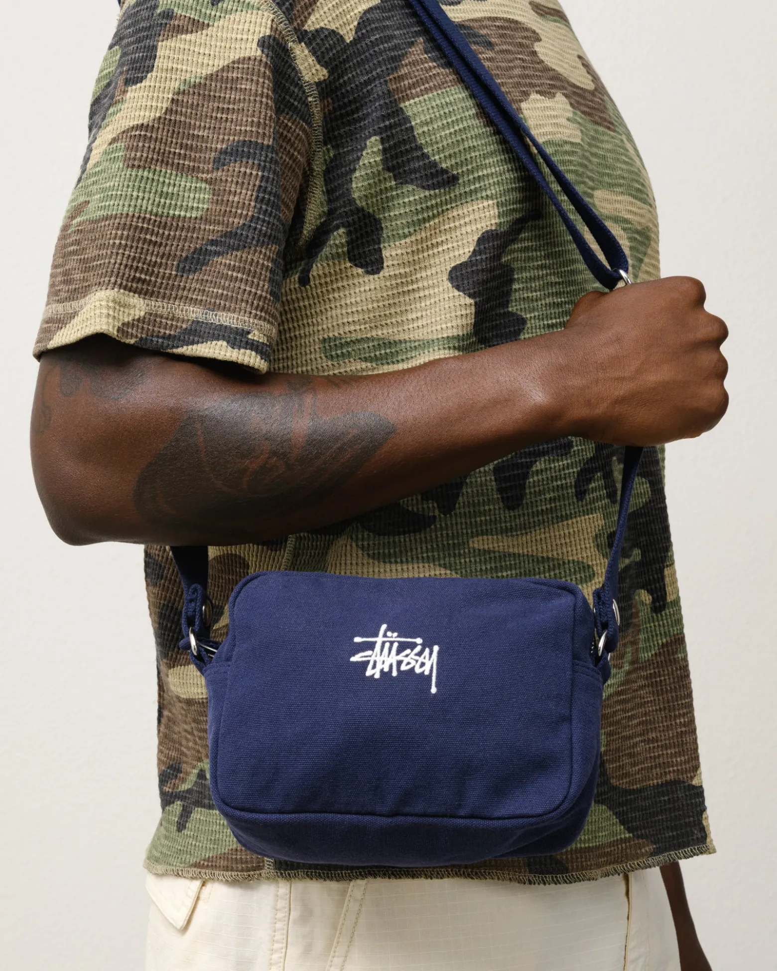 CANVAS POUCH