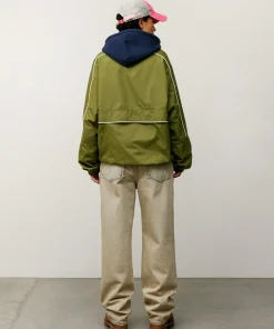 LIGHTWEIGHT PULLOVER JACKET