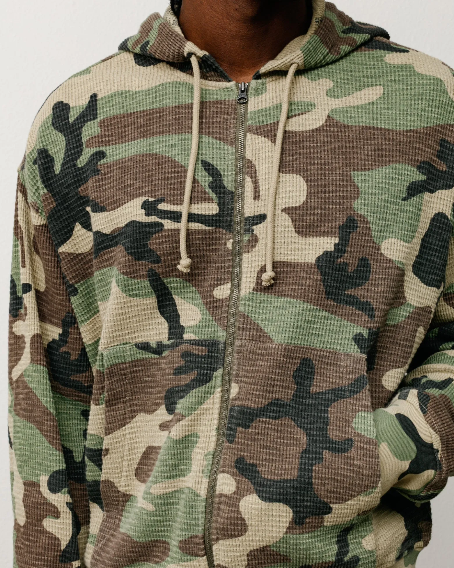 LIGHTWEIGHT THERMAL HOODIE