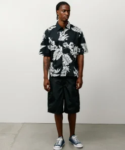 PANELED BOARD SHORT