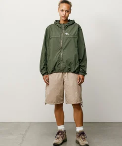 SURPLUS SHORT
