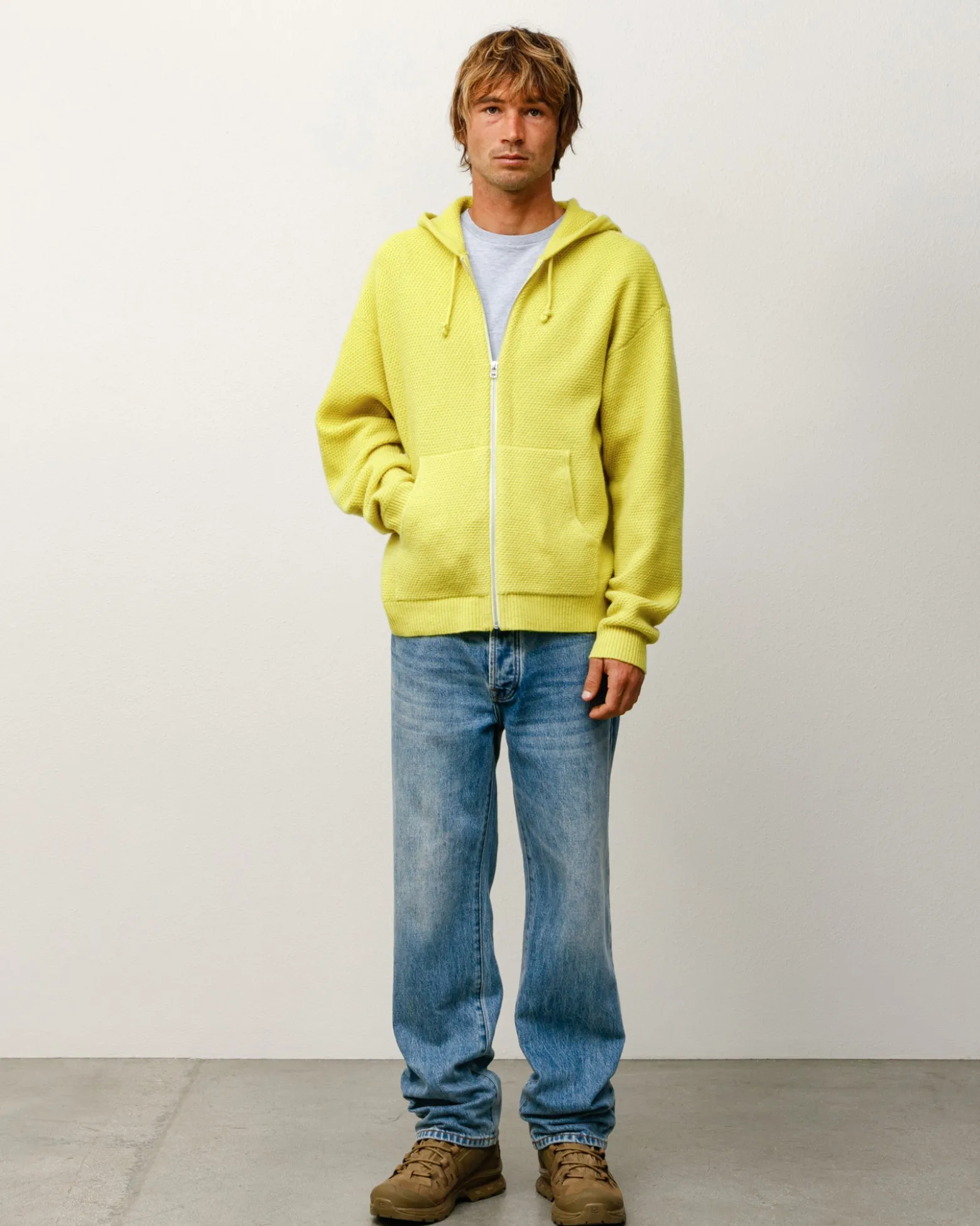 TEXTURED ZIP HOODED SWEATER